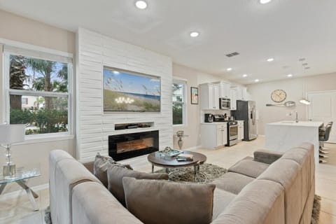 4766 Terrasonesta Drive (4).jpg