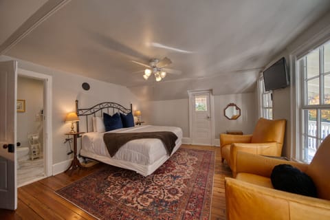 King Bed