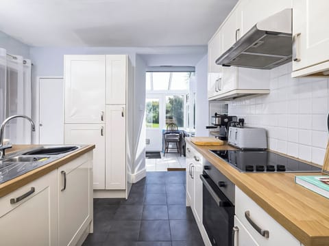 Kitchen | The Light House, Gwithian