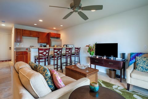 Condo, 1 King Bed with Sofa bed, Balcony, Pool View (218) | Living area