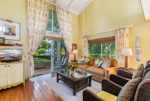 Condo, Multiple Beds, Patio, Garden View (21D) | Living area
