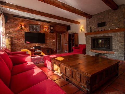 Furniture, Interior Design, Flooring, Wall, Couch, Floor, Wood, Ceiling, Room, Living Room