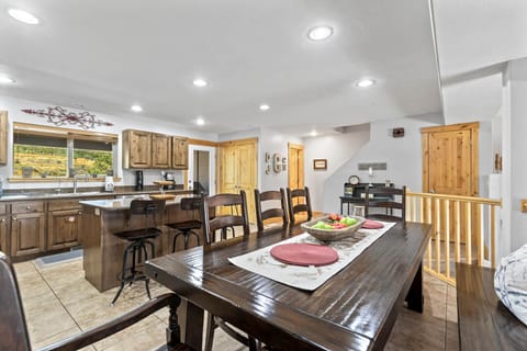 Bear Hollow Village 5667 by Moose Management