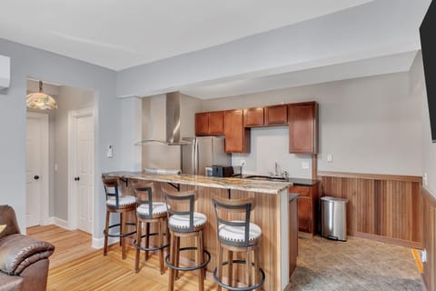 Dining Space for 4