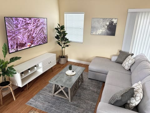 Second floor - living room