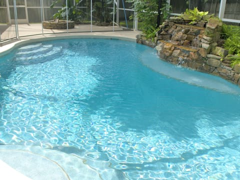 Stunning private pool oasis, perfect for relaxing in beautiful Port St. Lucie.