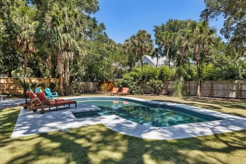 Welcome to your Isle of Palms hidden oasis with a private pool! 4 Bedrooms + 4 Bathrooms! Private swimming pool for your group to enjoy!