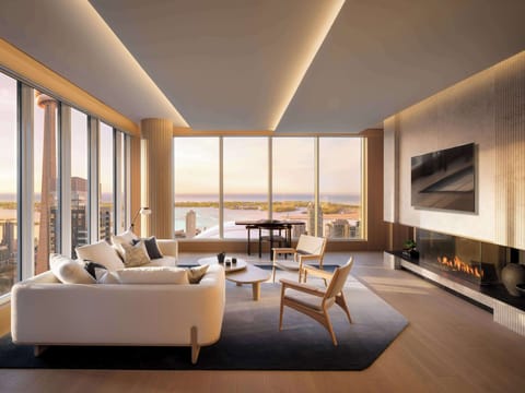 Suite | Premium bedding, free minibar items, in-room safe, blackout drapes
