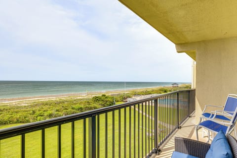 Atlantic Beach Vacation Rental | 2BR | 2BA | 987 Sq Ft | Elevator Access