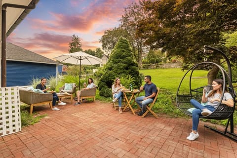 [Outdoor Gathering] Share drinks, food, and good conversation with friends.
