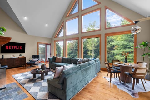 Luxury Cabin, 5 Bedrooms, Sauna, Mountain View | Living area | 50-inch Smart TV with digital channels, fireplace, streaming services