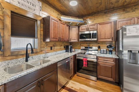 Fully equipped kitchen