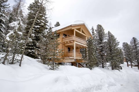 Holiday Home Exterior [winter]