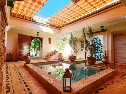 Family Double Room, 1 Bedroom, Garden View | Terrace/patio