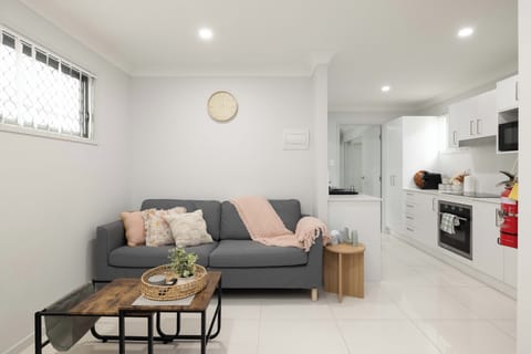 Private Living Room (1)