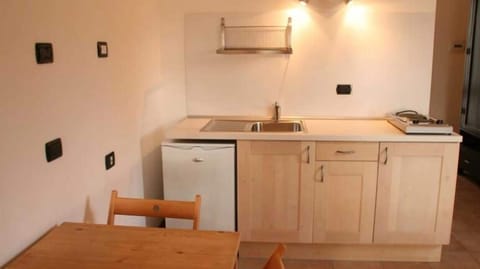 Espresso maker, coffee/tea maker