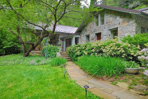 Front Exterior-Main House