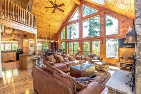 Floor to Ceiling Windows in Great Rm with Great Mnt Views