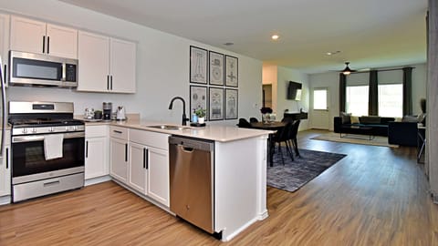 Ample counter space & cupboards to store your food