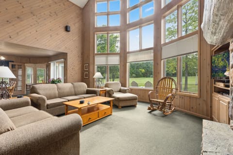 Family Cabin, 3 Bedrooms | Living area | Flat-screen TV, fireplace