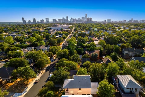 East Side Modern - near downtown Austin!