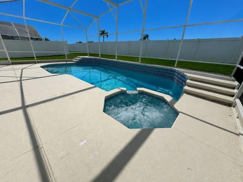 63FFBCC4-5D09-492B-9296-78FC7BED0ED8