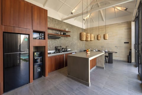 Villa, 3 Bedrooms | Private kitchen | Fridge, toaster, blender, freezer