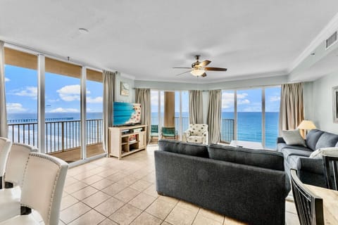 Spectacular Ocean Views!
