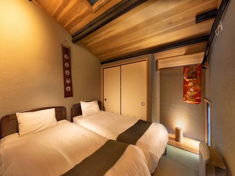 Villa, Non Smoking | Living area | 32-inch flat-screen TV with digital channels