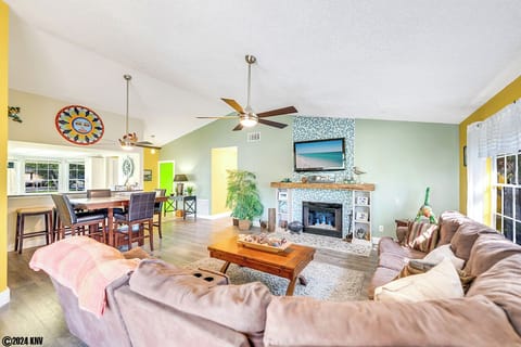 Wish Upon A Starfish!  St. Peters Island Cottage - your next Fun 'n Sun Beach Getaway