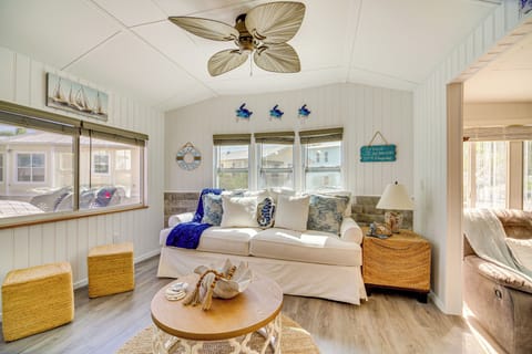 Cottage (2 Bedrooms) | Interior