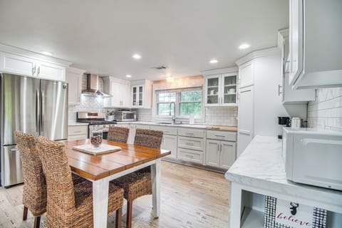 Cottage (2 Bedrooms) | Interior