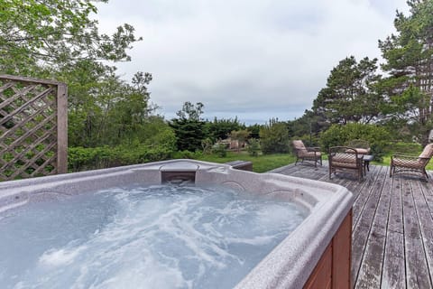 Private outdoor hot tub