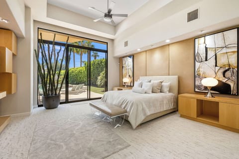 'Sun Stone' Half an acre in Rancho Mirage House in Rancho Mirage