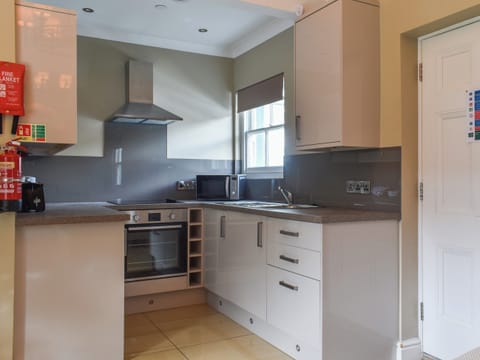 Kitchen | Edleston Holidays - Flat 3E - Edleston House, Aberystwyth