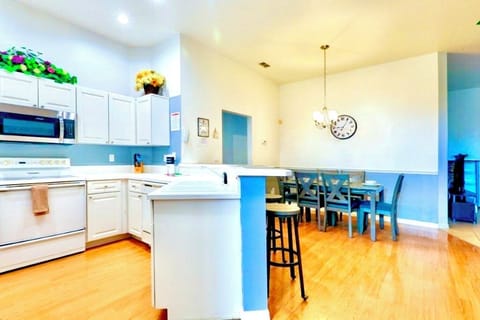 Additional seating at the breakfast bar