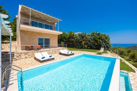 Beautiful villa with private pool and terrace with sea views