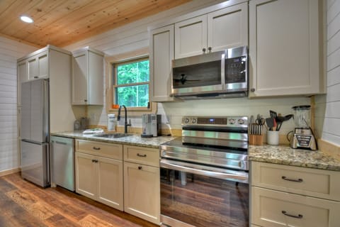 Open concept kitchen and dining area