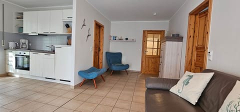 Vacation apartment D10 - "Achter Seestern" - 3-room apartment near the beach with balcony and Apartment in Müritz