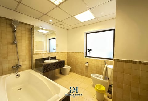 Bunk Bed in 12-bed Mixed Dorm Room - R3 | Shared bathroom