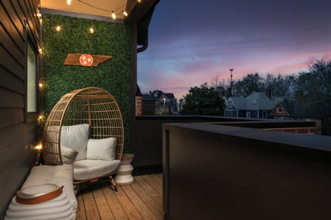 Enjoy an evening drink on the 3rd floor terrace.