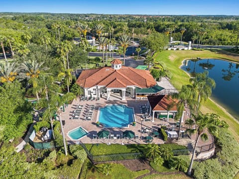 House (3 Bedrooms) | Property amenity