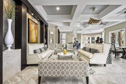 House (5 Bedrooms) | Property amenity