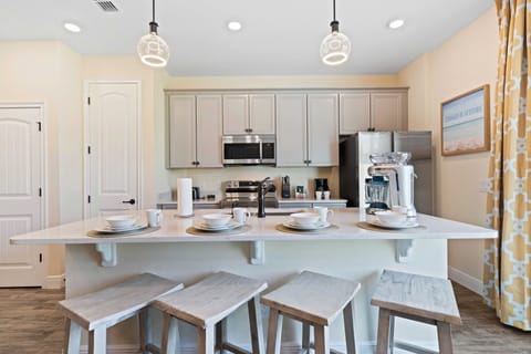 House (3 Bedrooms) | Property amenity