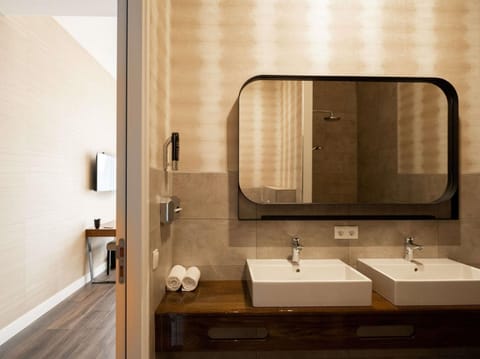 Comfort Room, 1 Double Bed | Soundproofing, free WiFi