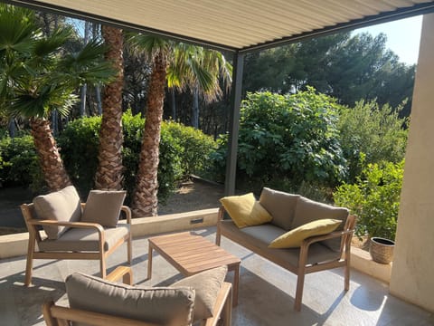 Chambre D'hôte Dans un Lieu D'exception Original et Authentique Bed and Breakfast in Sanary-sur-Mer