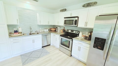 Fully Equipped & Spacious Kitchen