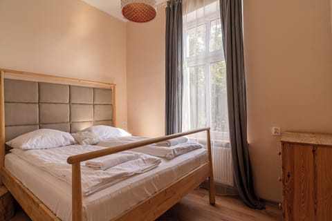 Classic Apartment | 1 bedroom, iron/ironing board, free WiFi