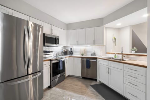 Fully furnished and equipped kitchen