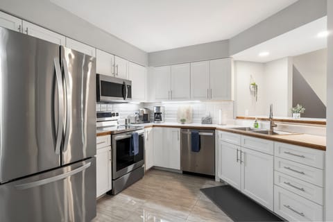 Fully furnished and equipped kitchen